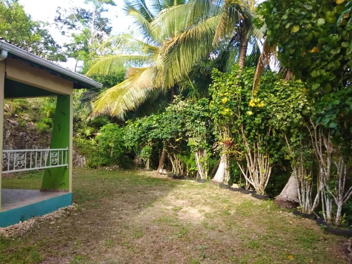 D'une Avec Jardin Clos Et Wifi A Le Gosier A 3 Km De La Apartment *